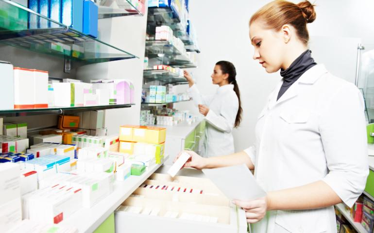 Любой продукт, услуга или идея, направленные на оказание медицинской помощи, могут быть предметом фармацевтического маркетинга
